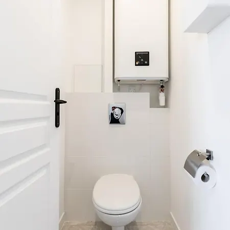 Charming 1 Bedroom In The Cours Julien | By Airnest Apartment *